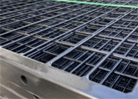 Custom Design Galvanized Metal Mesh Fence For Padel Tennis Court