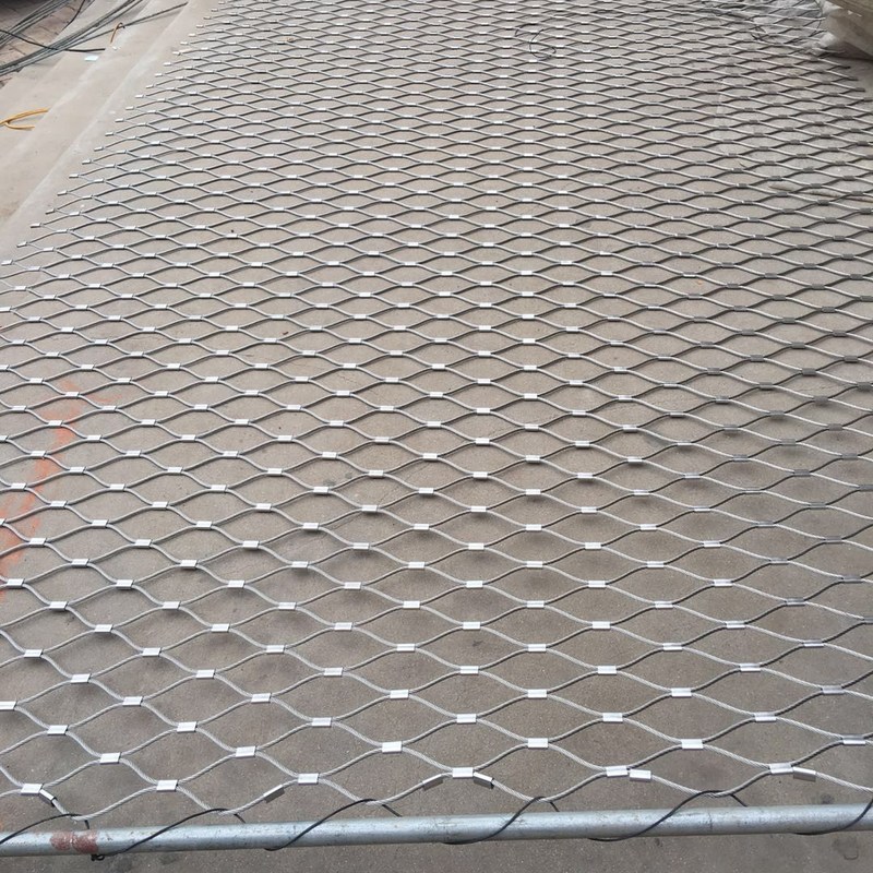Customized 20% Open Area Silver Stainless Steel X Tend Mesh for Industrial Applications
